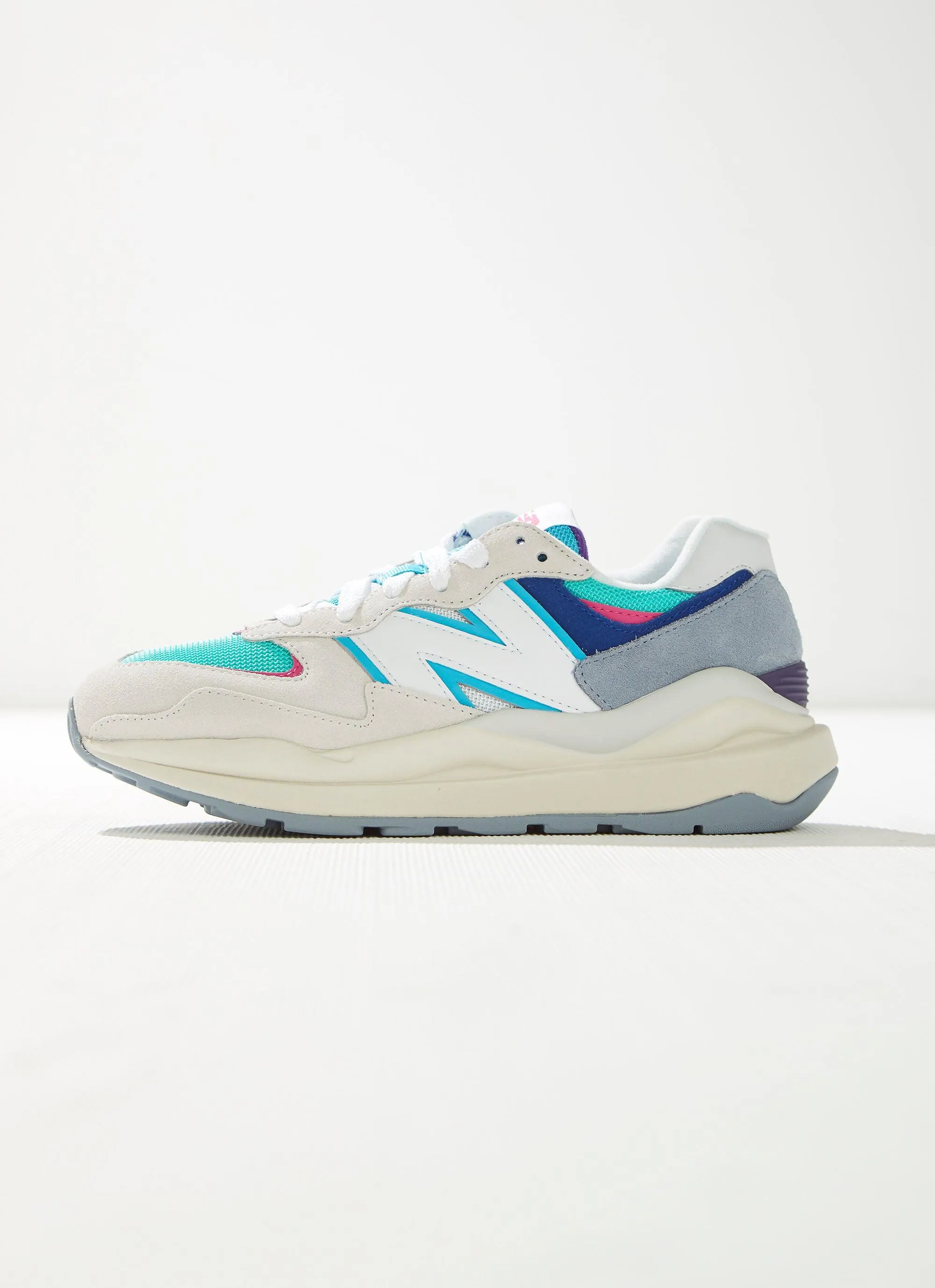 5740 Sneaker - Multi