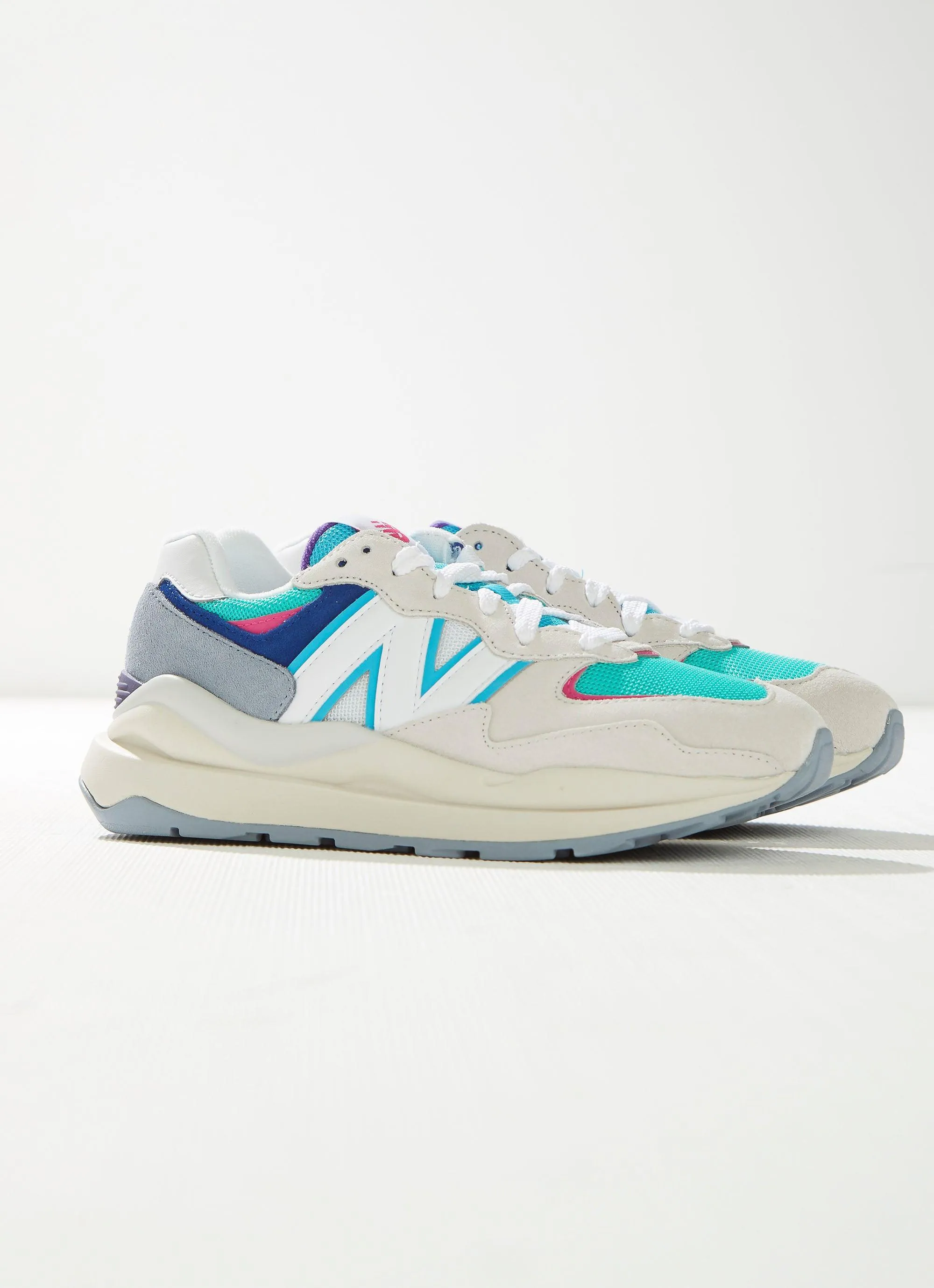 5740 Sneaker - Multi