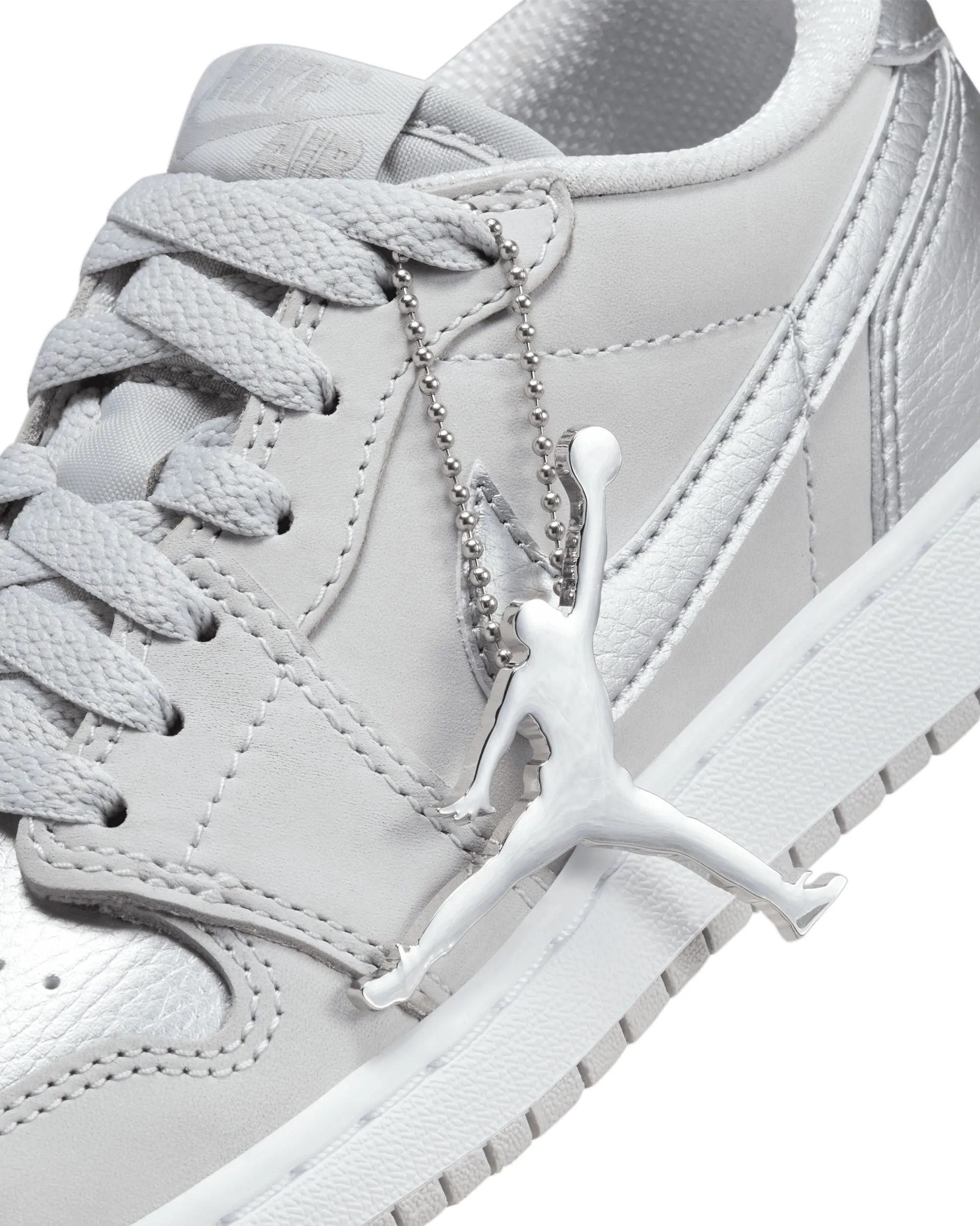 Air Jordan 1 Retro Low OG GS - Neutral Grey / Metallic Silver / White