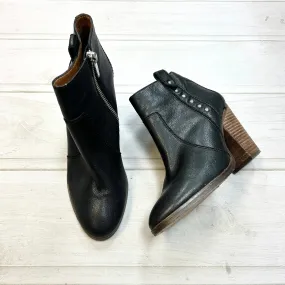 Boots Designer By Coach  Size: 6