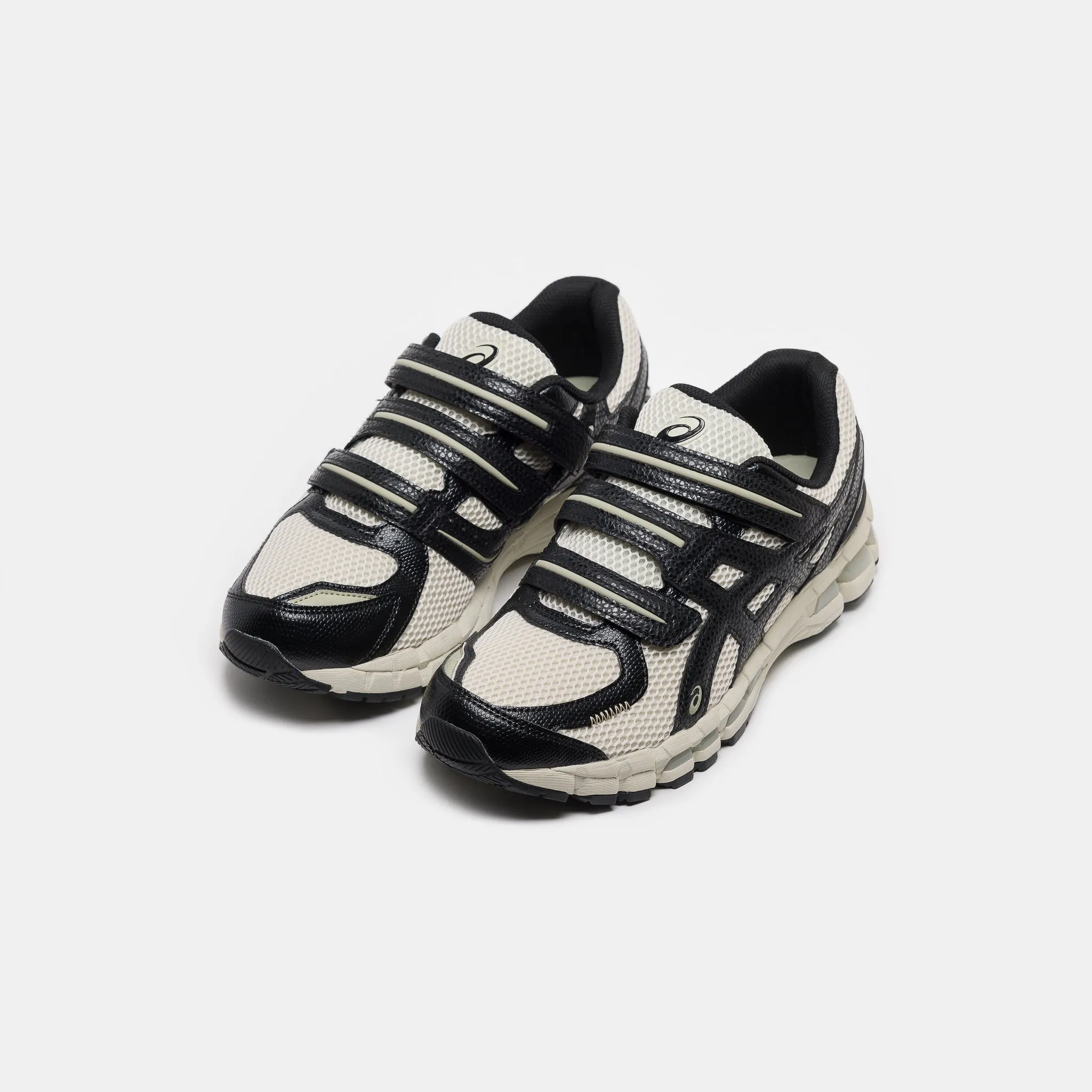 HAL STUDIOS Gel Kayano 20 Sneaker in Bone
