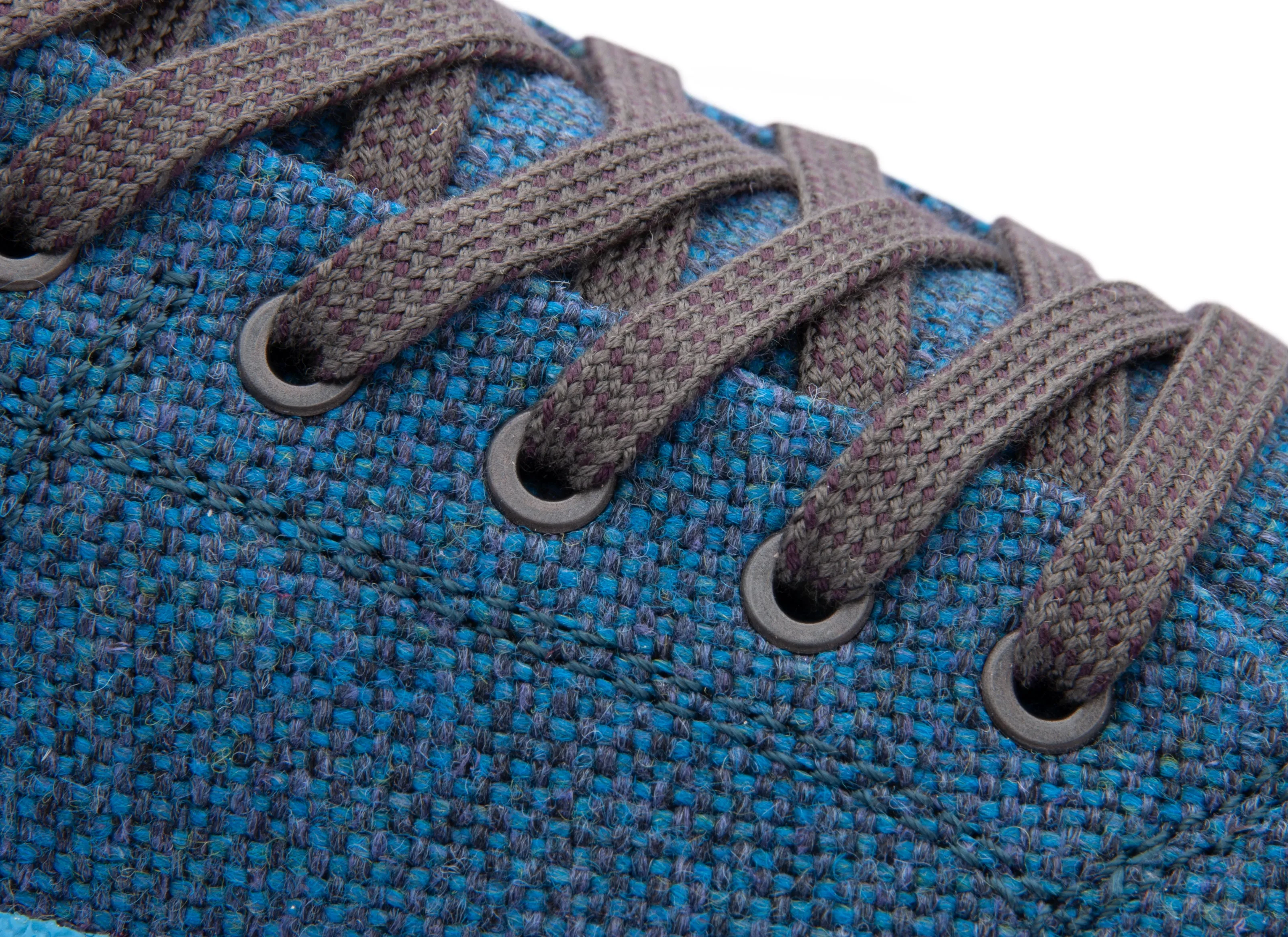 LESHY Flaxseed Sneakers